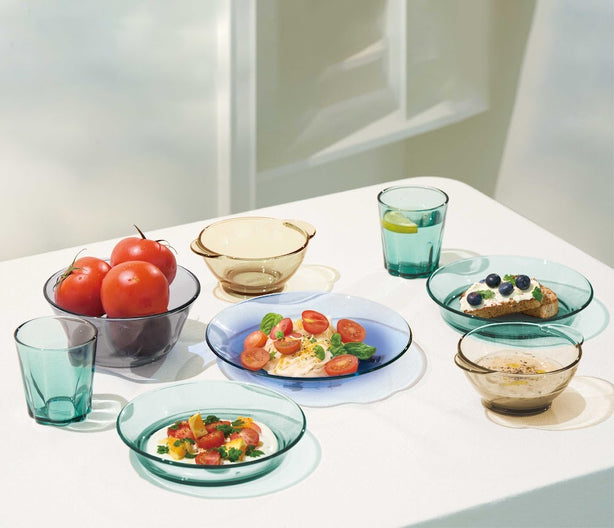 PYREX 8pc Colourful Glass Dinnerware Set