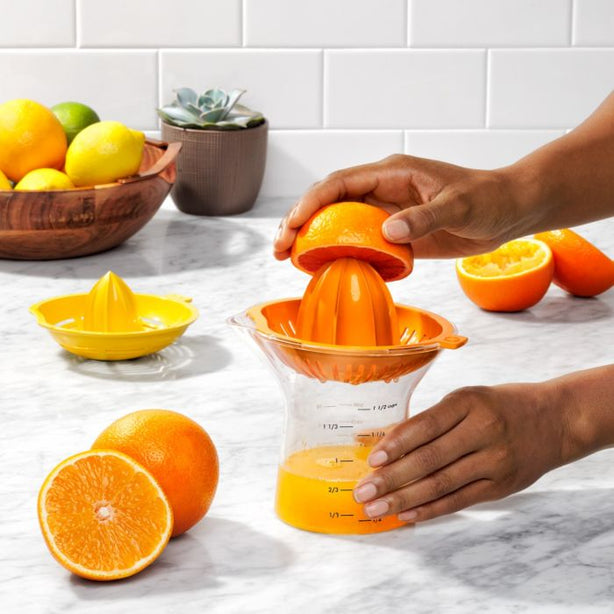 OXO Good Grips 2-In-1 Juicer, 350 ml