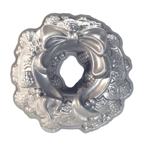 Nordicware Cast Alum Holiday Wreath