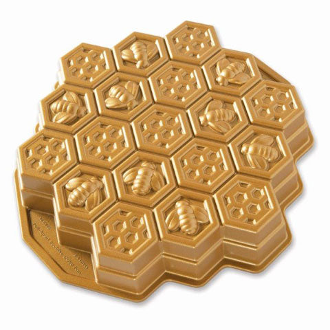 Nordicware Cast Pull Apart Cake Pan