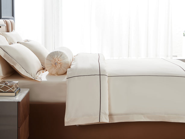 Hotelier Prestigio - Freya With Umber Cross Border Bundle Bed Set