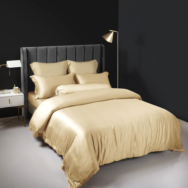 Palais Suite - LF Classic Gold Bundle Bed Set