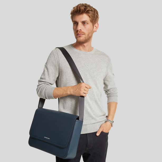 MICHAEL KORS Cooper Messenger Bag Navy RS-37H3LCOM2U