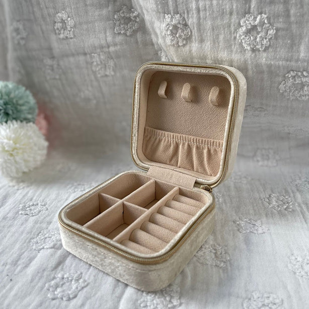 StitchesandTweed Trilov Travel Jewellery Box Champagne