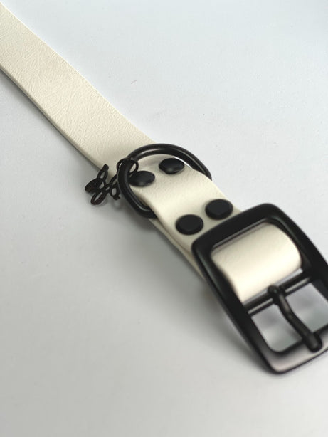 LEASh Pet Collar Biothane - White