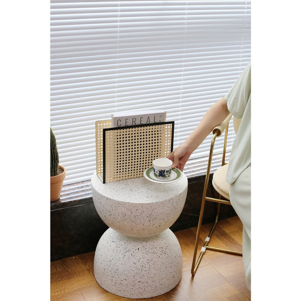 Rattan style magazine holder