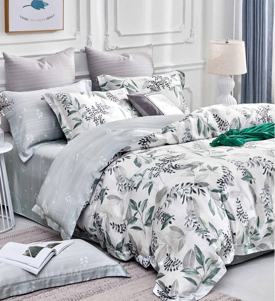 Suzanne Sobelle Rena Deluxe Fitted Sheet Set