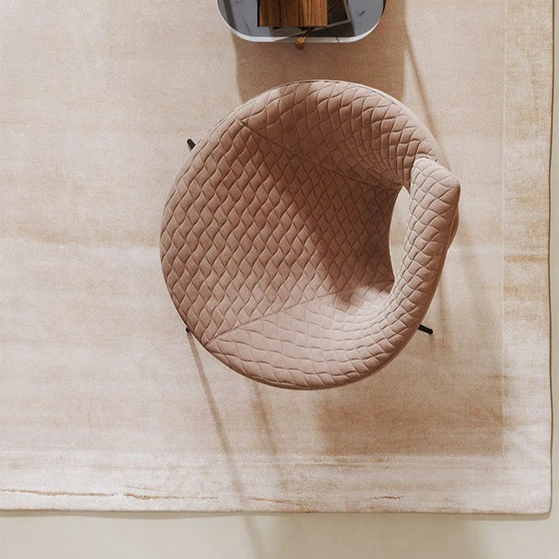 Mauvé Chair