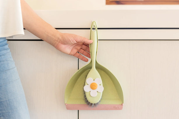 Vigar Florganic Dustpan & Brush