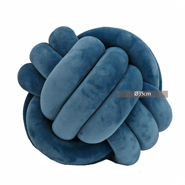 Knot Cushion
