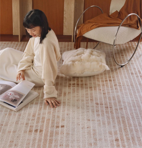 Voussure Wool Rug