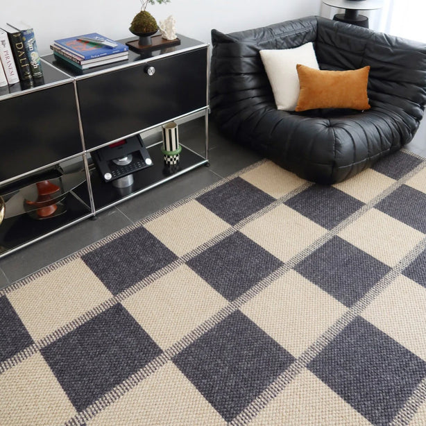 Echecs Wool Rug