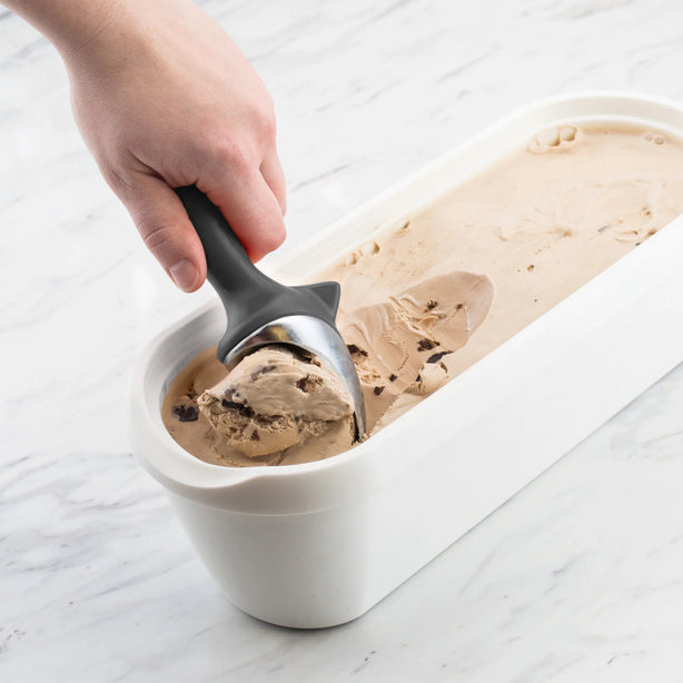 Tilt Up Ice Cream Scoop