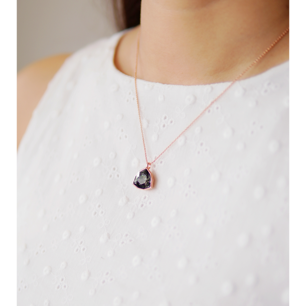 Lush Addiction Trilliant Night Necklace in Jet