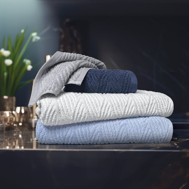 Grand Patrician Jacquard Collection Asbury Hand Towel