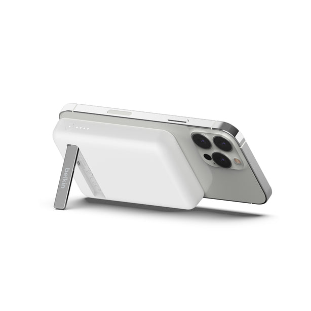 Belkin BoostCharge Magnetic Wireless Power Bank 5K + Stand White