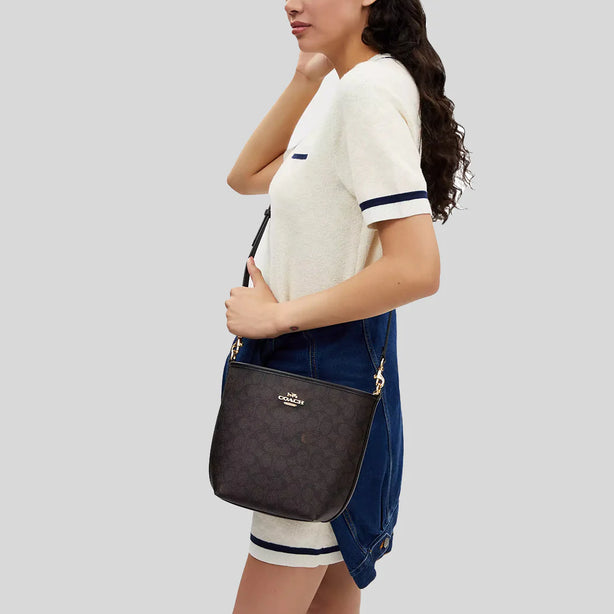 COACH City Bucket Bag In Signature Canvas Walnut/Black RS-CT800