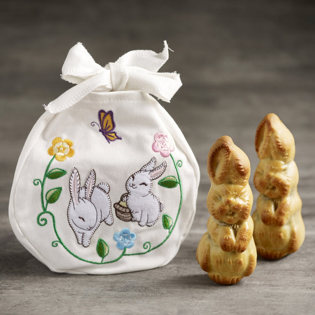 WuGuFeng Jade Rabbit Mooncake w/ Filling in Embroidered Gift Bag (Single) Bundle of 6