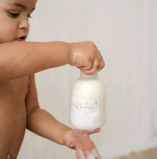 Little Butterfly London floating on clouds BEDTIME BATH MILK 250ml
