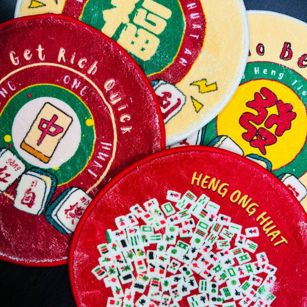 Soft tufted wall rug