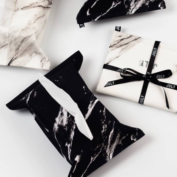 Marble print tissue box holder
