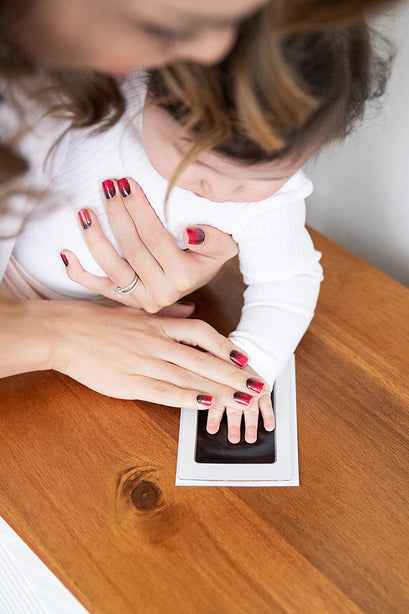 Pearhead Babyprints Letterboard Frame - Natural