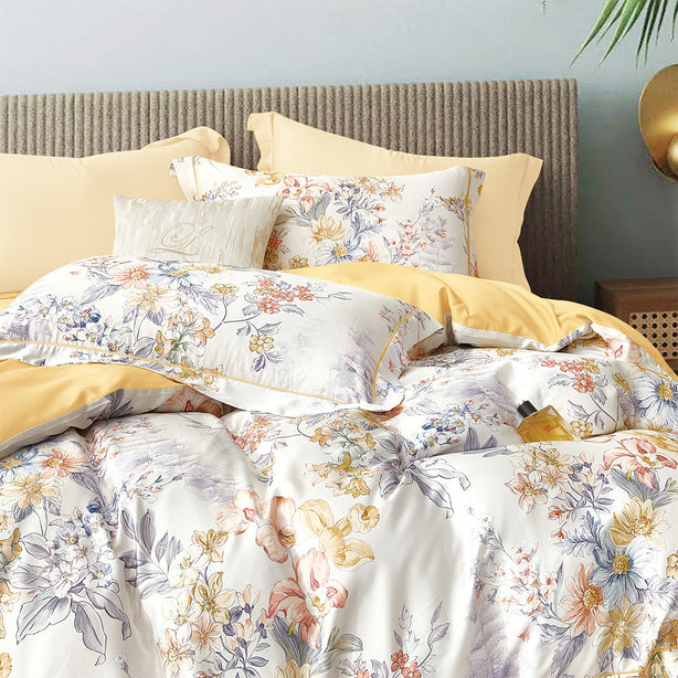 Suzanne Sobelle Soleil Comforter