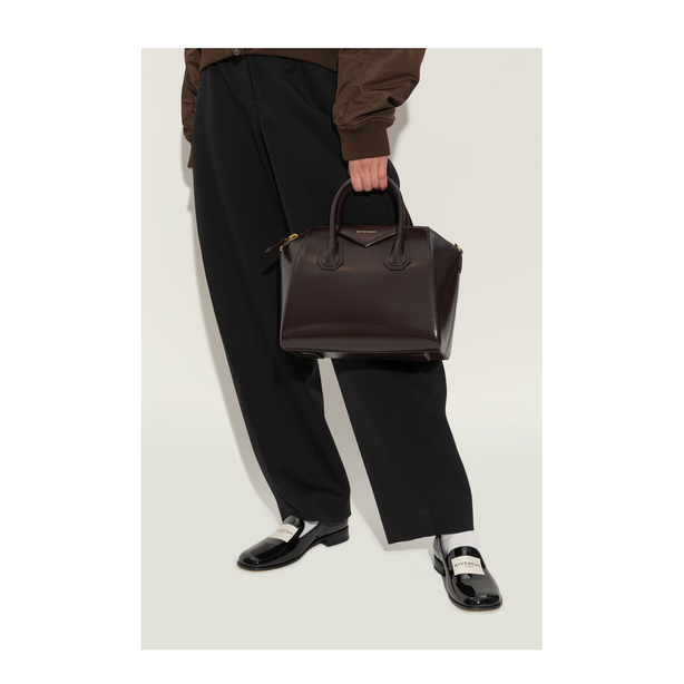 Antigona Small Leather Handbag - Brown