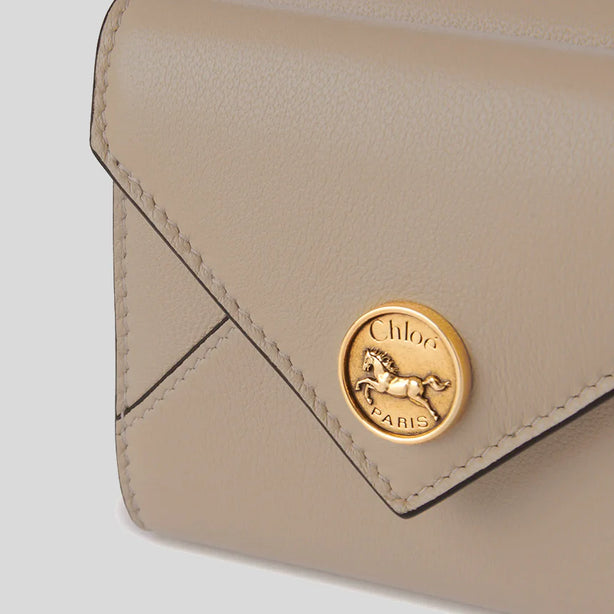 CHLOE Small Envelope Trifold Wallet In Grained Leather Motty Grey RB-CHC25SP543O93