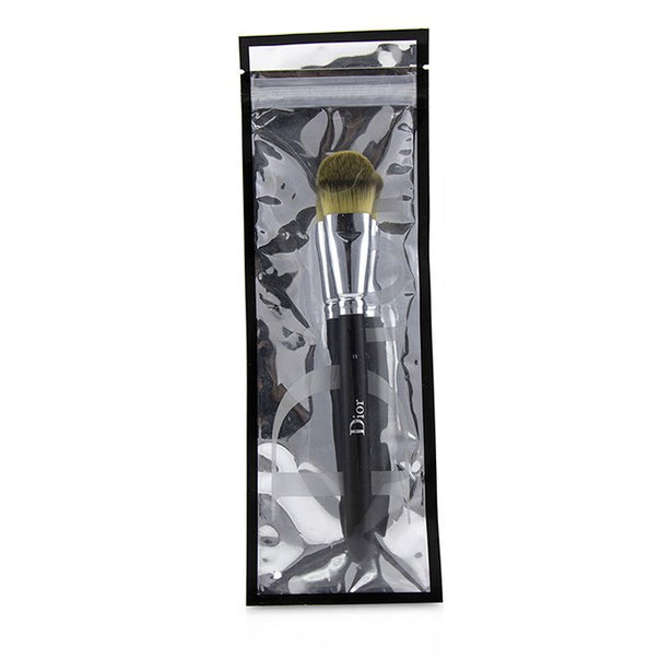 Dior Backstage Light Coverage Fluid Foundation Brush 11 - -