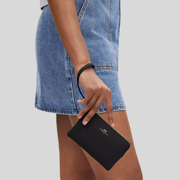 COACH Corner Zip Wristlet Black RS-CV396