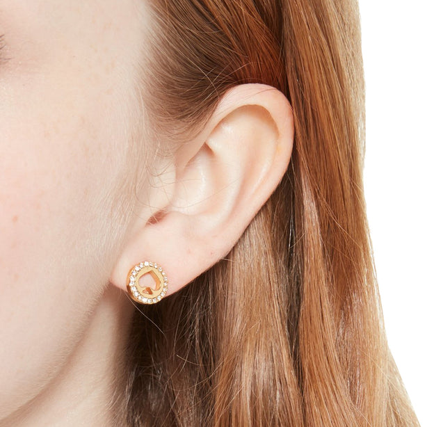 Kate Spade Spot The Spade Pave Halo Spade Studs Earrings in Clear/ Gold o0ru2605