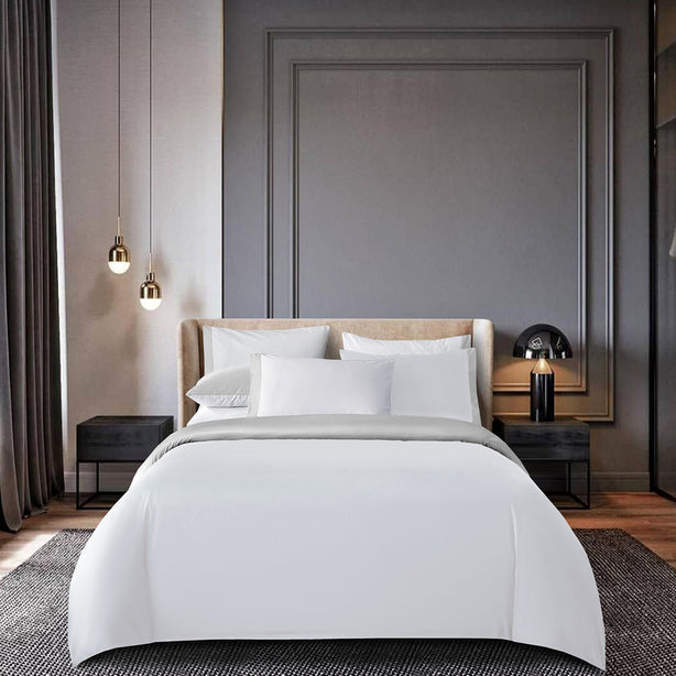 Cassio White and Silver Bedset 100% USA Cotton