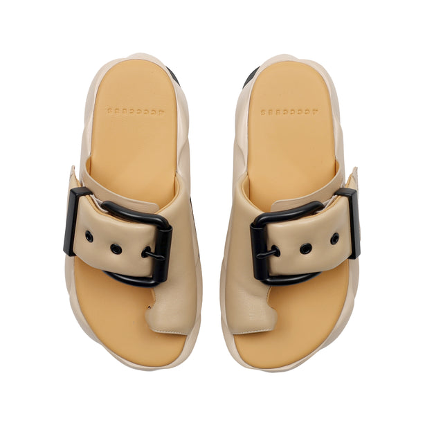 4CCCCEES Mellow Glow Petal-Twist Ultra-Comfy Sandals with Oversized Metallic Buckle in Luxe Skin Patent Leather 4CS112001