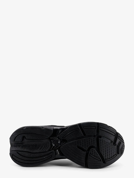 New Balance U2010 sneakers in mesh and suede with iconic side logo - Black