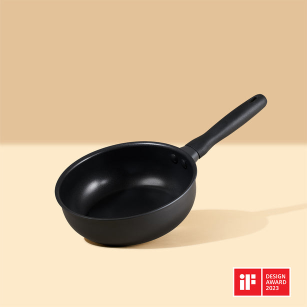 Meyer Midnight Series Nonstick Induction 20cm/1.9L Saucier