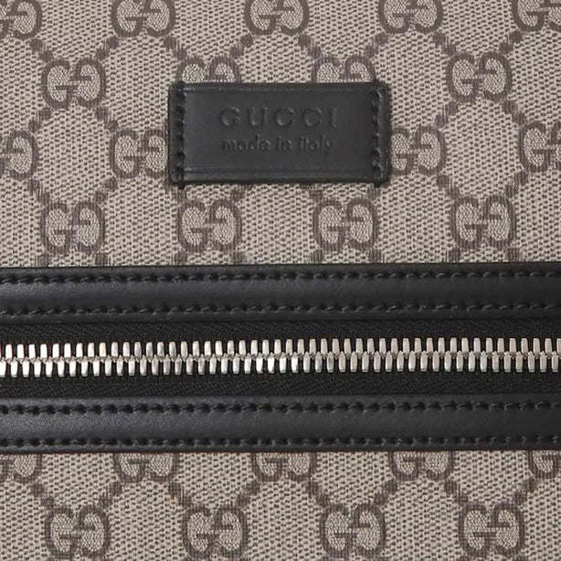 GUCCI GG Supreme Canvas Messenger Bag Beige/Black 779846