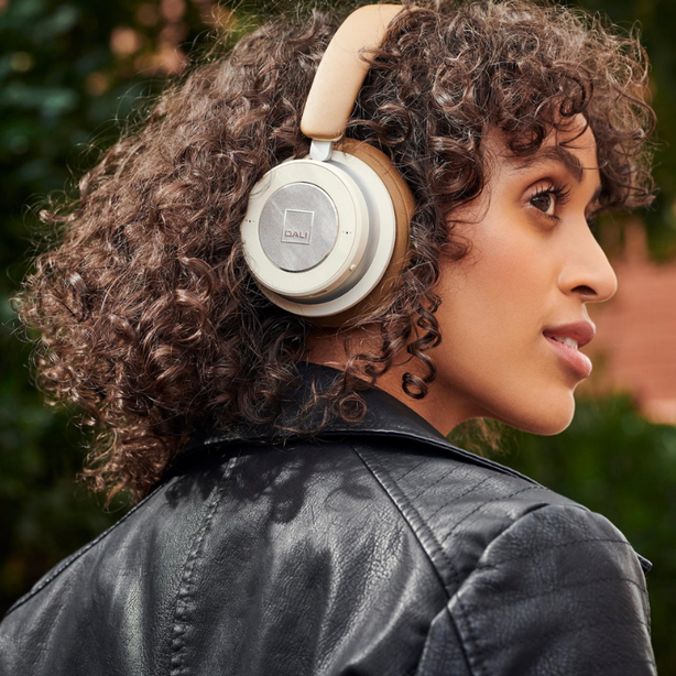 DALI IO-6 Wireless Headphone