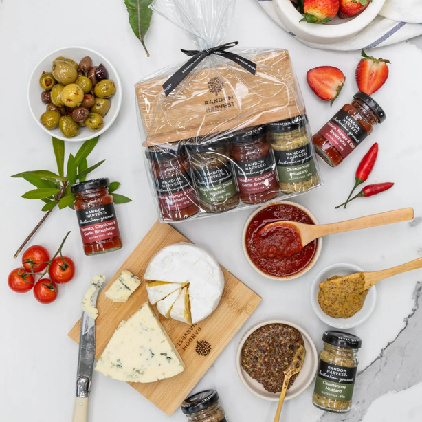 Random Harvest - Picnic Cheese Board Gift Set