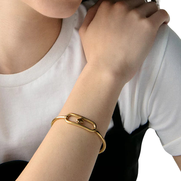 Kate Spade Cut To The Chase Oval Spade Bangle Bracelet - Gold KM177
