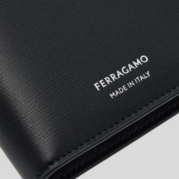 FERRAGAMO Classic Men's Leather Slim Long Bifold Wallet Black RS-770106