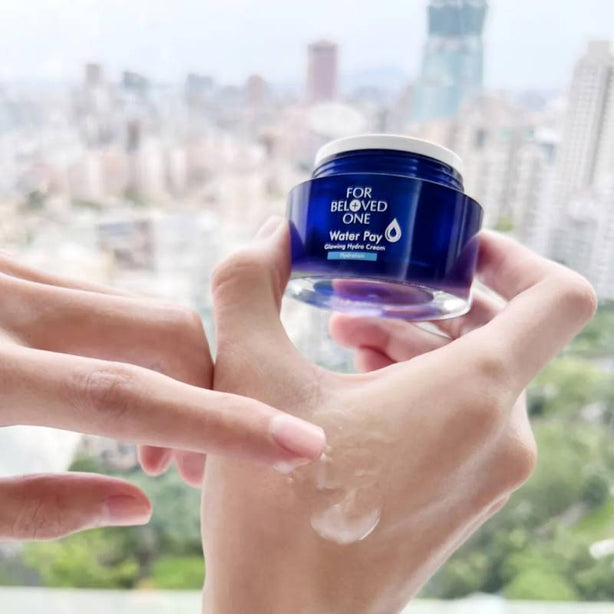 FOR BELOVED ONE - Taiwan Water Pay Glowing Hydro Cream Moisturize Repair Hydration 30ML