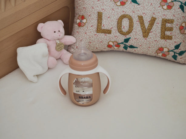 Beaba Glass Bottle with Silicone Protective Sleeve 210ml - Vintage Pink