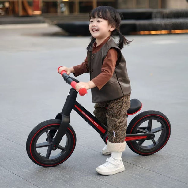 Maya & Friends Adventura Foldable Balance Bike