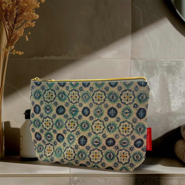 Peranakan True Blue Pouch