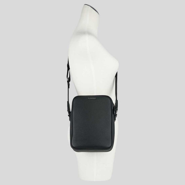BURBERRY Men's Paddy Leather Shoulder Bag Black RS-8084068