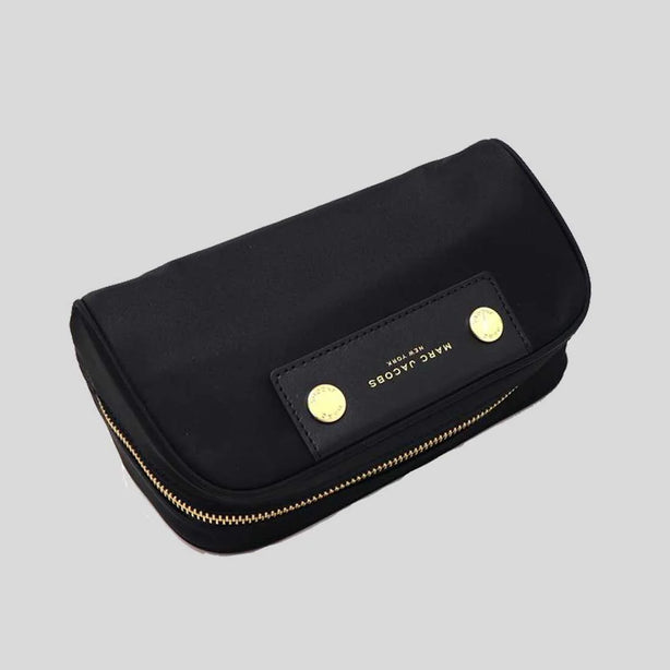 MARC JACOBS Preppy Nylon Cosmetic Case Black RS-4P5SCP003S02