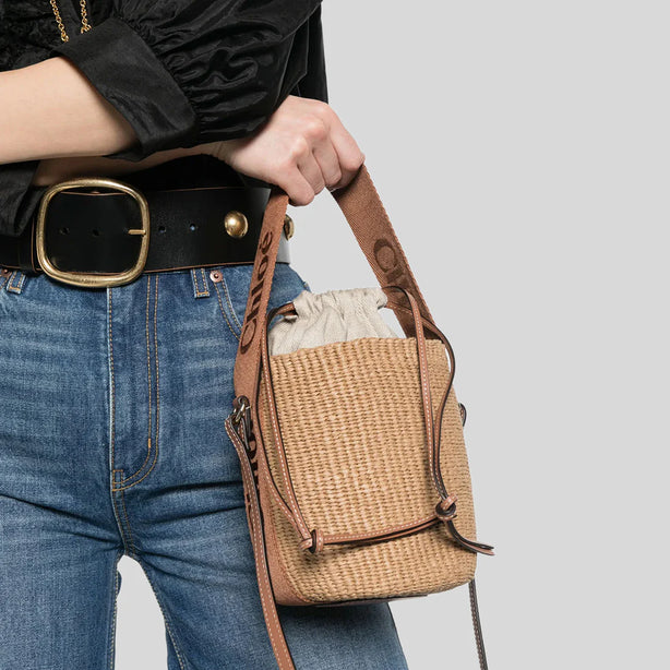 CHLOE Small Woody Basket In Natural Fibers Dusty Tan RS-CHC23AS381L1825S