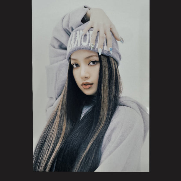 LISA Photocard Set Pink Version 1st Album(International Shipping)