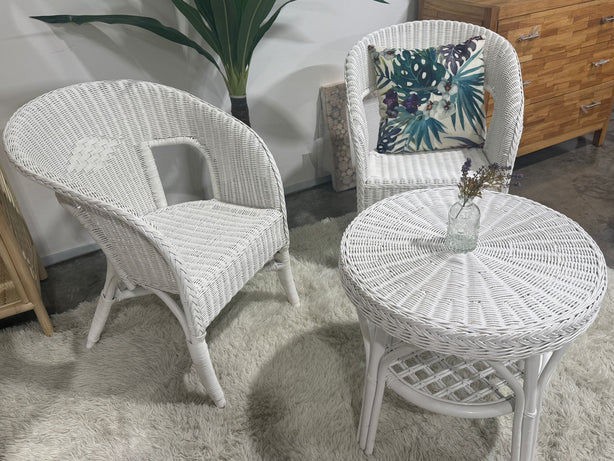 One Dutch Wicker Chair -White (Rattan Table not included)